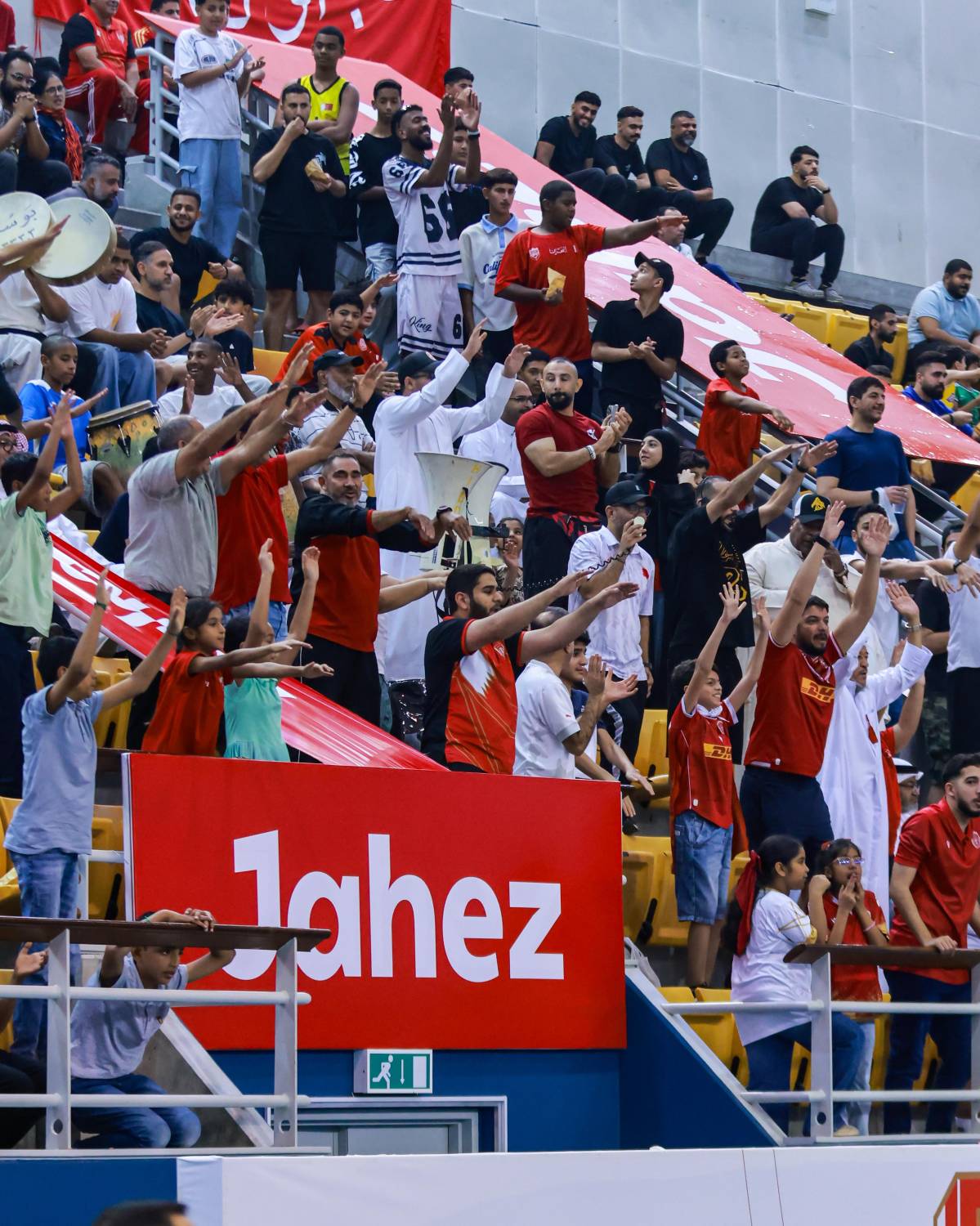 الأحمر يتأهل لنهائي غرب آسيا للطائرة&nbsp;