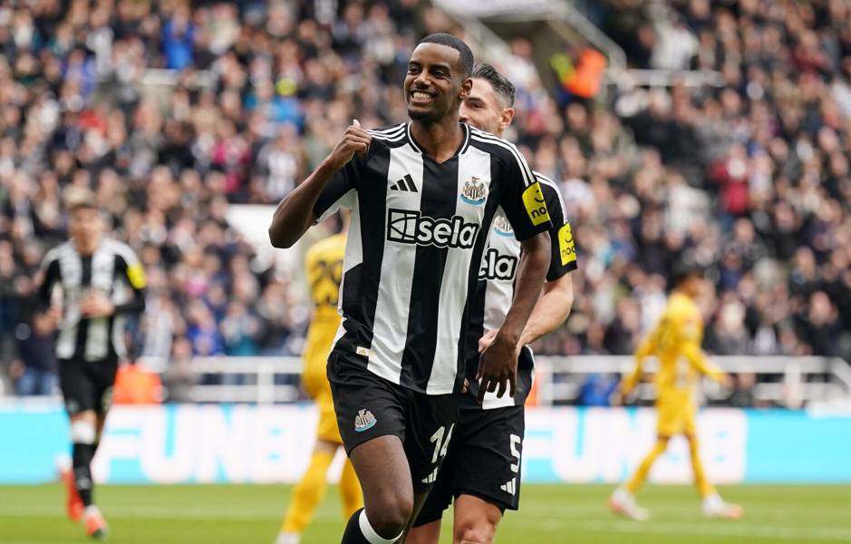 عرض مالي ضخم يدفع الهلال السعودي لاقتحام سباق التعاقد مع نجم نيوكاسل