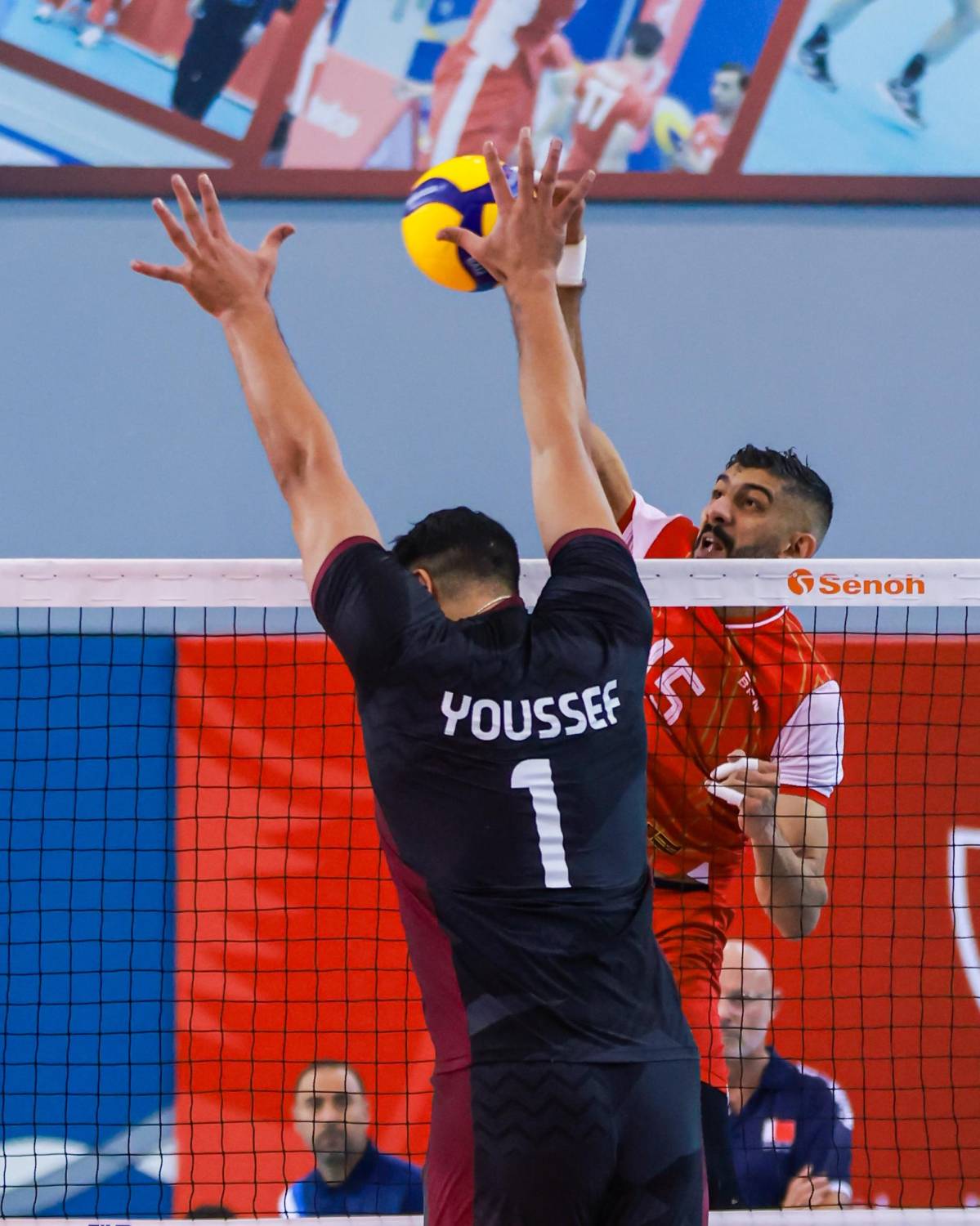 قطر يهزم منتخبنا ويُتوّج بطلاً لغرب آسيا للطائرة