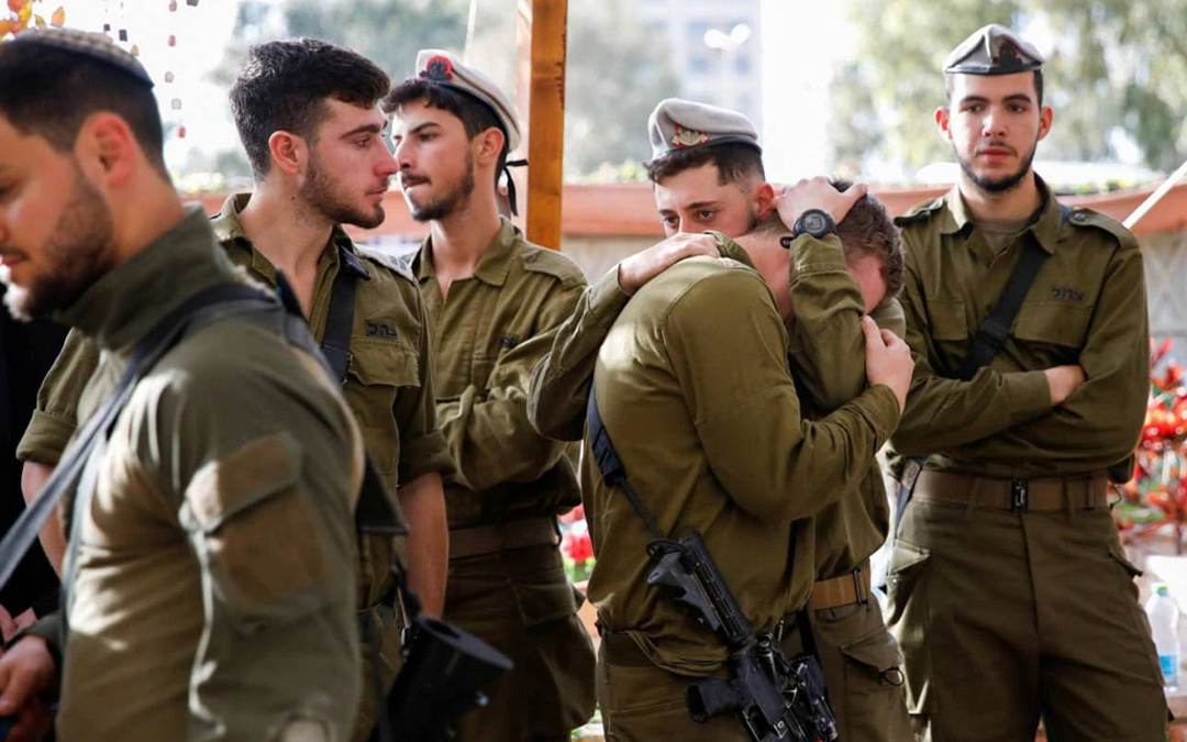 انتحار جندي احتياط إسرائيلي بعد معاناة نفسية بمنزله