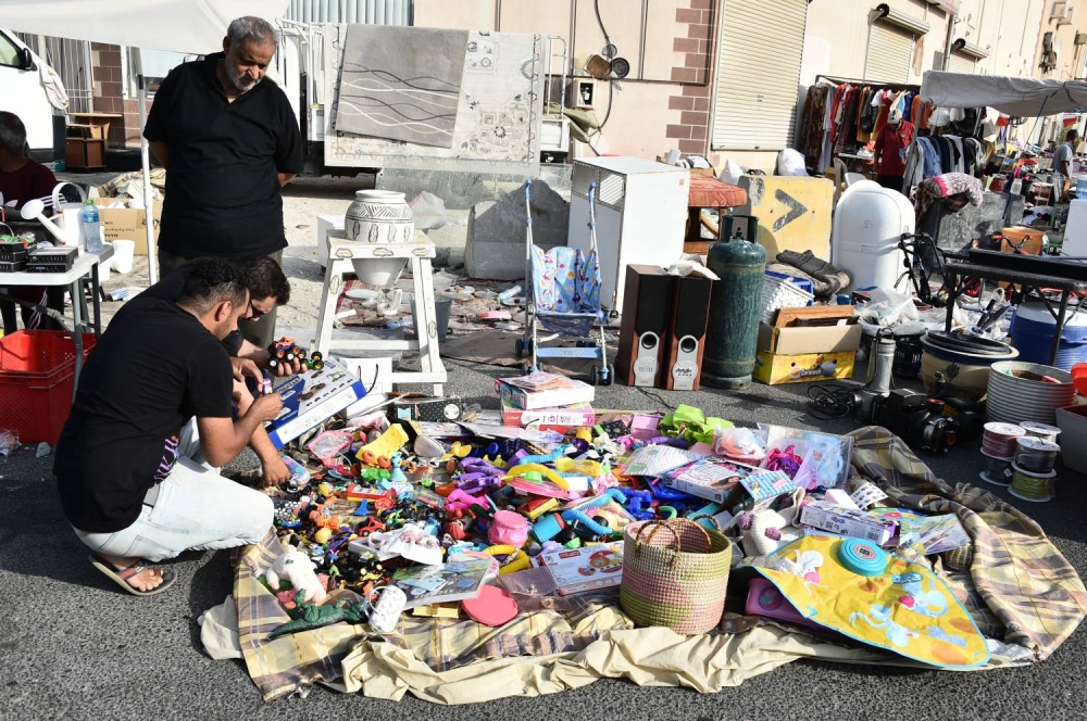 باعة &laquo;سوق المقاصيص&raquo; يُناشدون: نريد موقعاً ثابتاً لمصدر رزقنا الوحيد