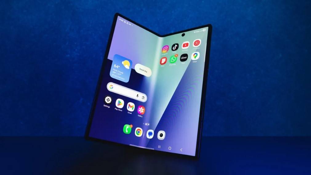 بعد صعوبة فتح الشاشة في Galaxy Z Fold 7.. سامسونج توضح: لا داعي للقلق