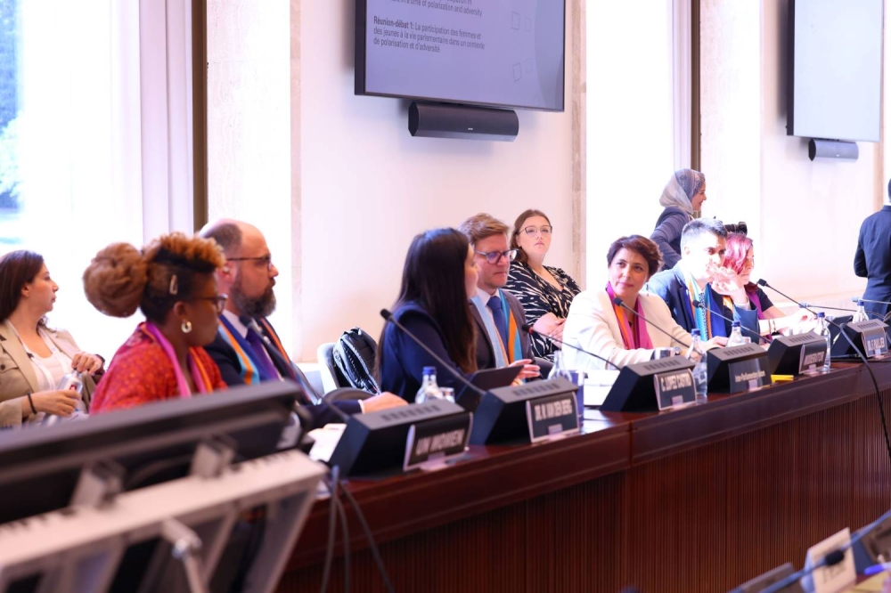 "الشعبة البرلمانية": البحرين كفلت تمكين المرأة والشباب دستوريًا وقانونيًا