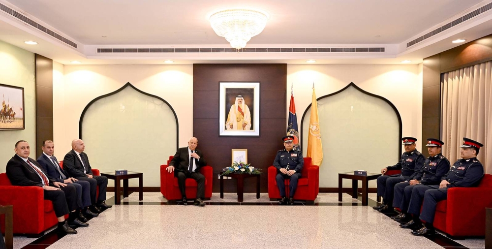 وزير الداخلية الفلسطيني يزور الأكاديمية الملكية للشرطة والمباحث والأدلة الجنائية، ومكافحة الفساد