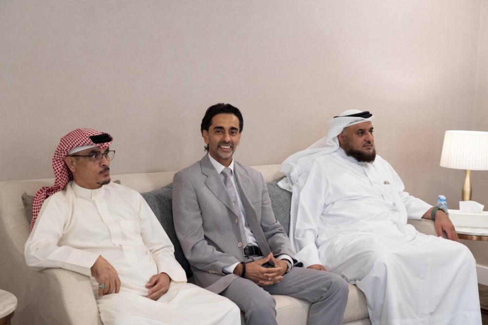 الأمين العام لمجلس النواب يكرم الكفاءات الوطنية العاملة على تحقيق شهادة الآيزو