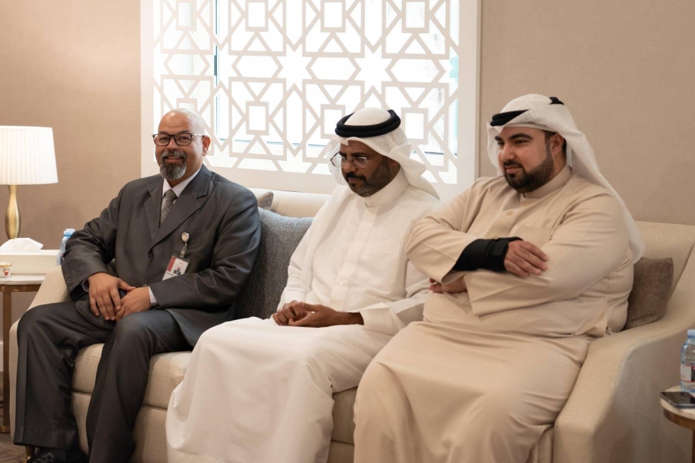 الأمين العام لمجلس النواب يكرم الكفاءات الوطنية العاملة على تحقيق شهادة الآيزو