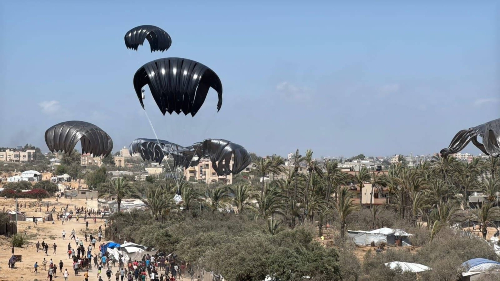 الإمارات: مساعدات إغاثية إلى غزة براً وبحراً وجواً و دعم مالي بـ 1.5 مليار دولار