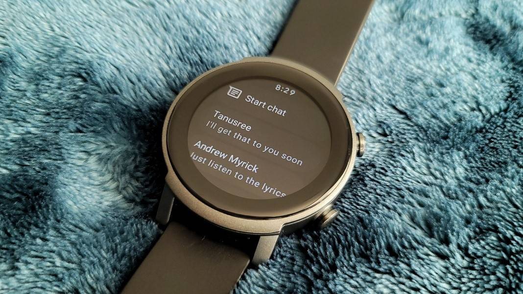 تحديث بصري جديد لتطبيق Google Messages على ساعات Wear OS