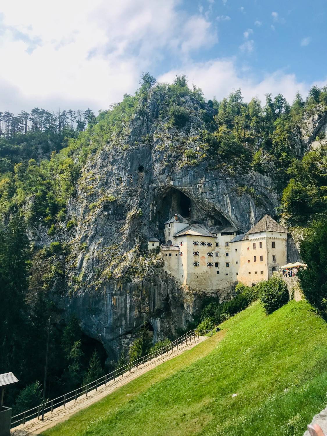 سلوفينيا.. جوهرة أوروبية تتميز بكنوز بين الجبال والبحيرات