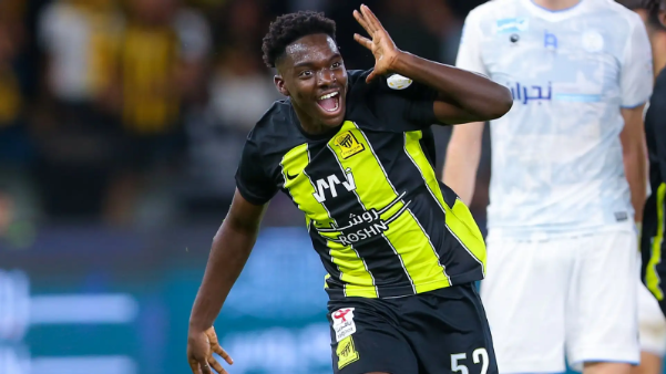 سيلتا فيجو يطلب ضم جوهرة اتحاد جدة طلال حاجي رسميا.. لعب 11 مباراة وسجل 3 أهداف