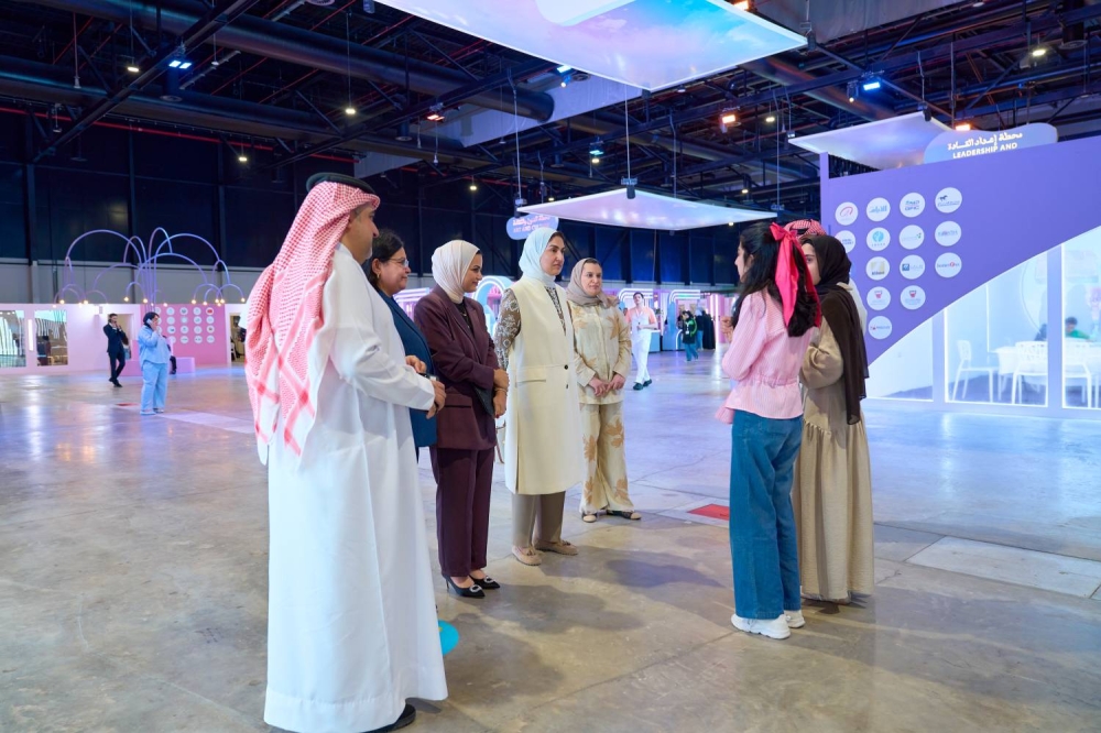 مستشار جلالة الملك المعظم للشؤون الثقافية والعلمية تزور مدينة شباب 2030