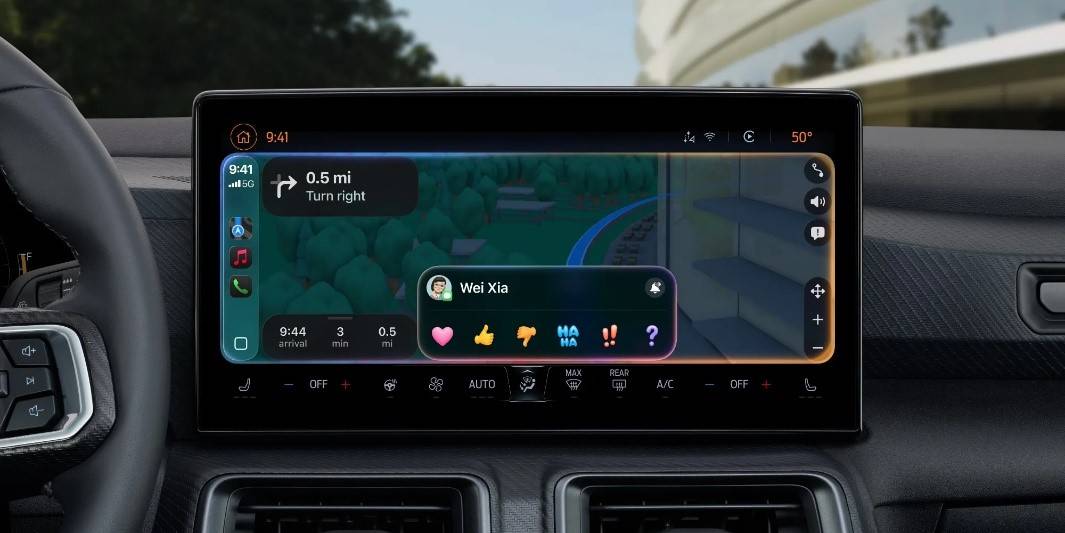 iOS 26 يصلح واحدة من أكثر مشاكل CarPlay إزعاجًا