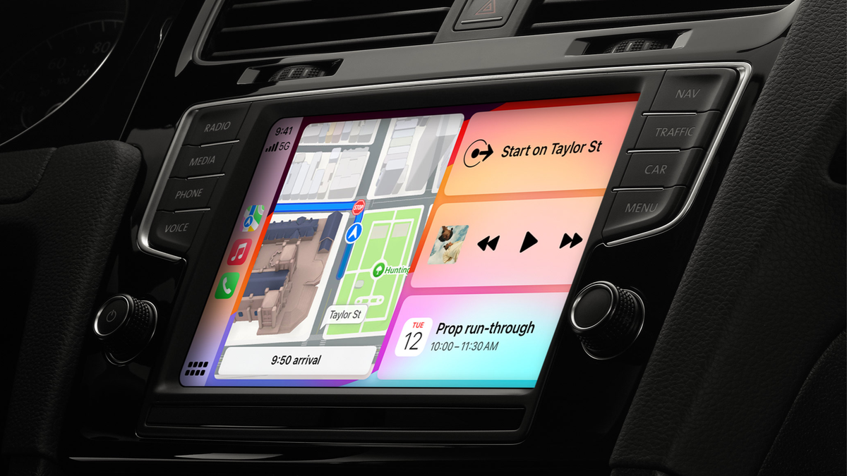 iOS 26 يصلح واحدة من أكثر مشاكل CarPlay إزعاجًا