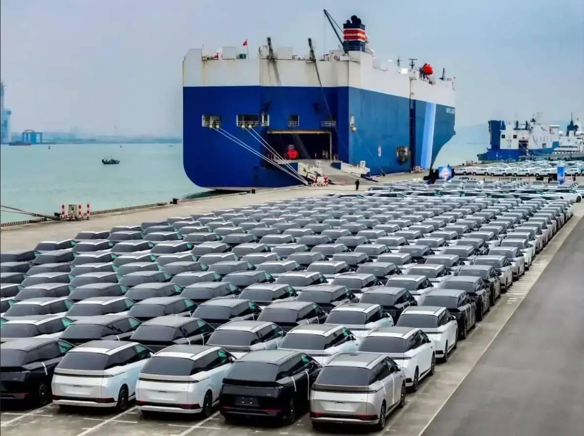 سوق السيارات العالمي.. الاتجاهات الحالية والمستقبلية بالأرقام