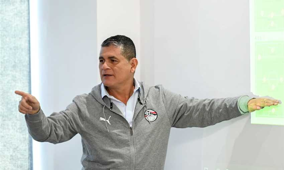 رويز قبل انطلاق الدوري المصري: لا أفضل إدارة الحكام الأجانب لقمة الأهلي والزمالك