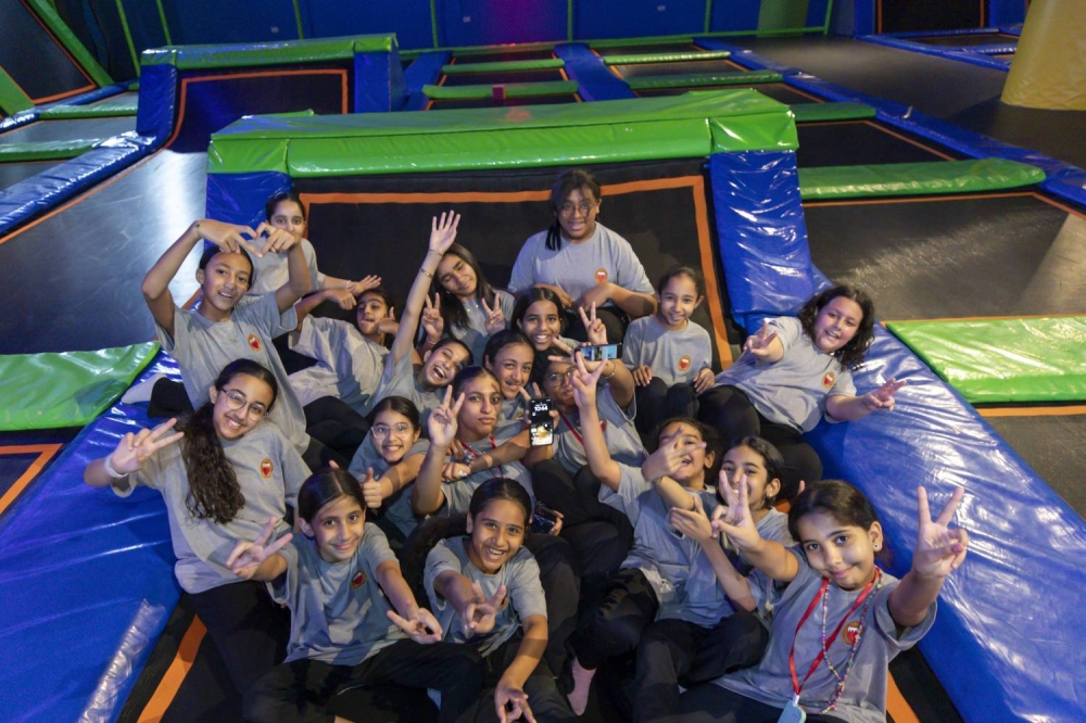 شيري البحرين ترعى المعسكر الصيفي التاسع لأبناء ضباط قوة الدفاع