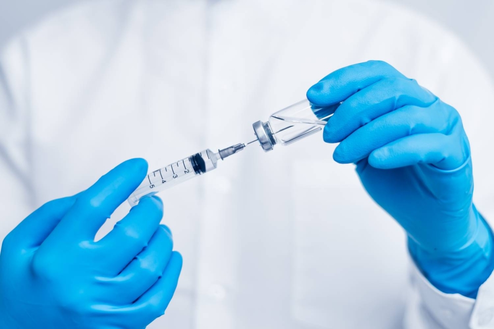 روسيا تبدأ التجارب على أول لقاح &laquo;mRNA&raquo; لعلاج سرطان الجلد خلال شهرين