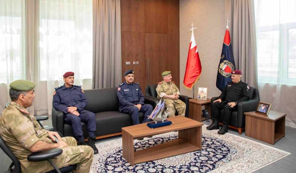 رئيس الأمن العام يبحث ومدير أركان الحرس الوطني تطوير آليات التعاون والتنسيق الأمني