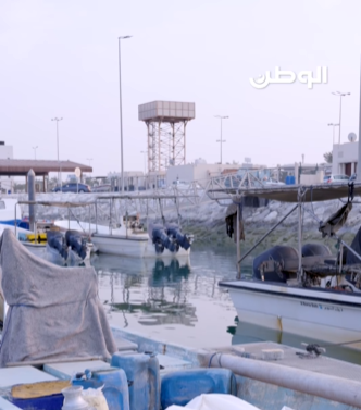 بحارة لـ&laquo;الوطن&raquo;: التطبيق المفاجئ لـ&laquo;التزود بالوقود&raquo; أربكنا.. وسلاسة العمل ضرورة