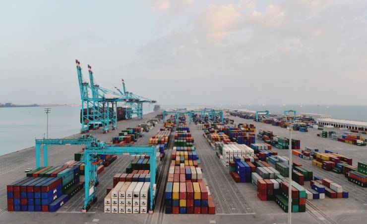 &laquo;الاقتصادي العالمي&raquo;: البحرين في طليعة الدول العربية المتقدمة بجودة النقل البري والموانئ