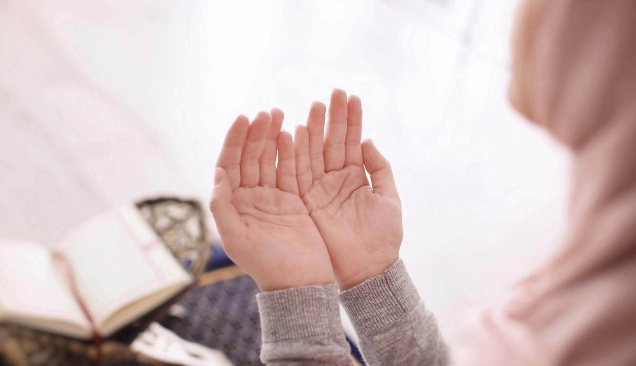 أوقات وأحوال يُستحب فيها.. كيف تجعل دعاءك مستجابًا؟