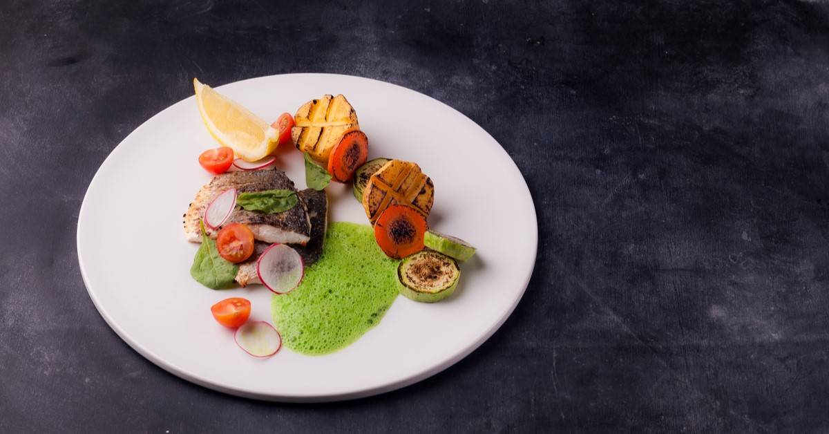 هل تناول وجبة واحدة في اليوم يزيد الوزن؟