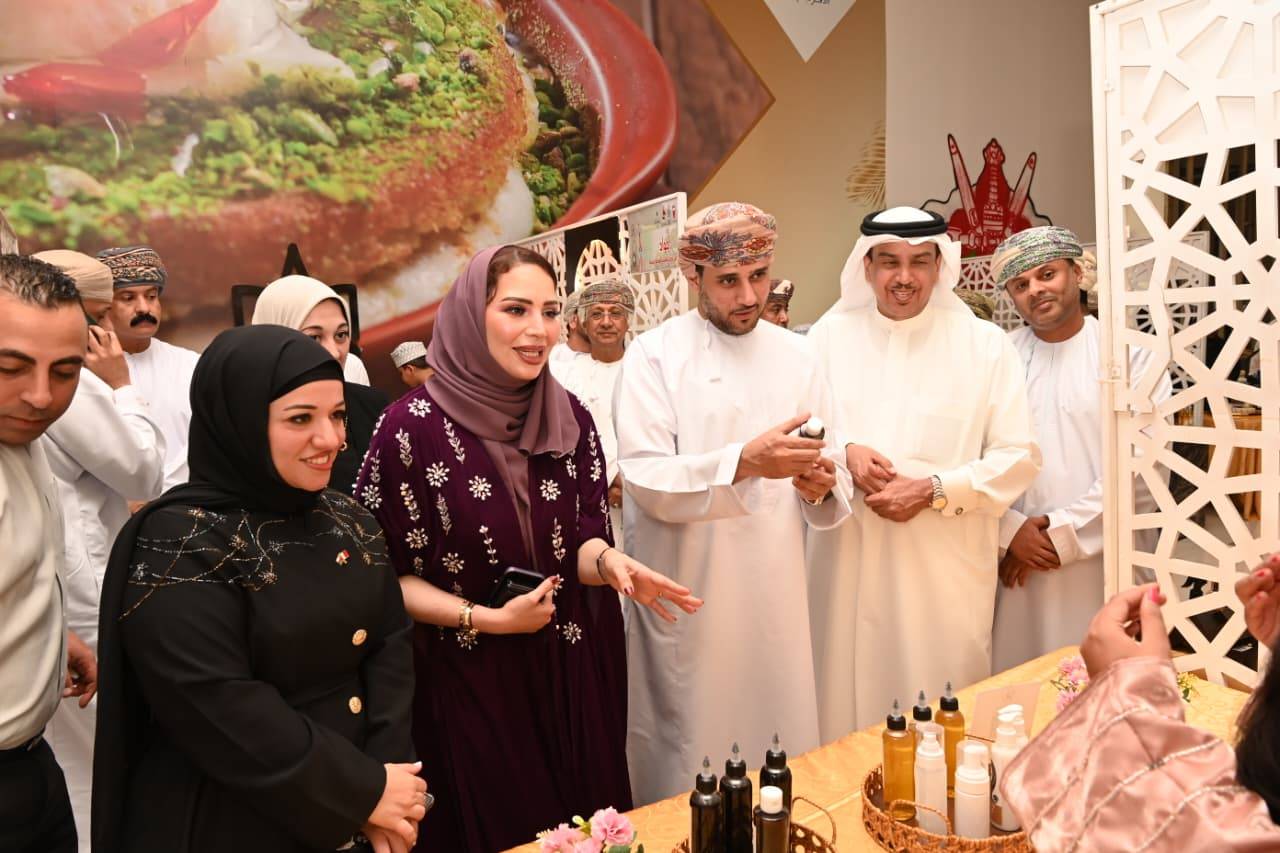 افتتاح معرض المنتجات العُمانية البحرينية في نسخته الخامسة بصلالة جراند مول