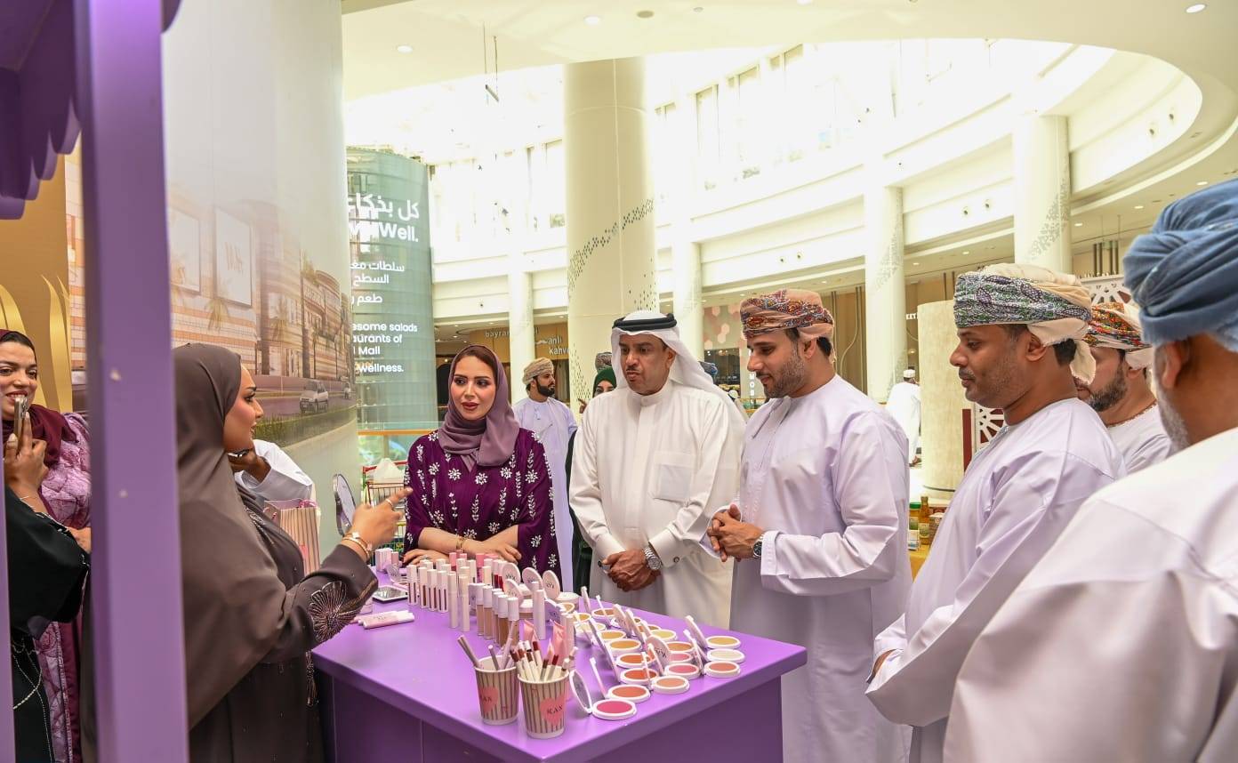 افتتاح معرض المنتجات العُمانية البحرينية في نسخته الخامسة بصلالة جراند مول