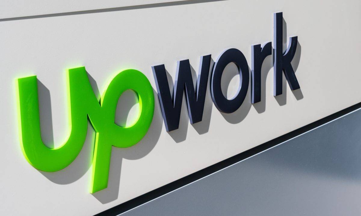 Upwork تنطلق نحو سوق توظيف الشركات الكبرى بخطوة استحواذ استراتيجية