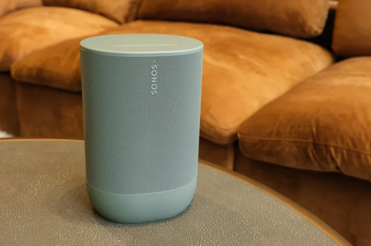 سونوس توسع مساعدها الصوتي ليشمل التحكم بالإضاءة الذكية