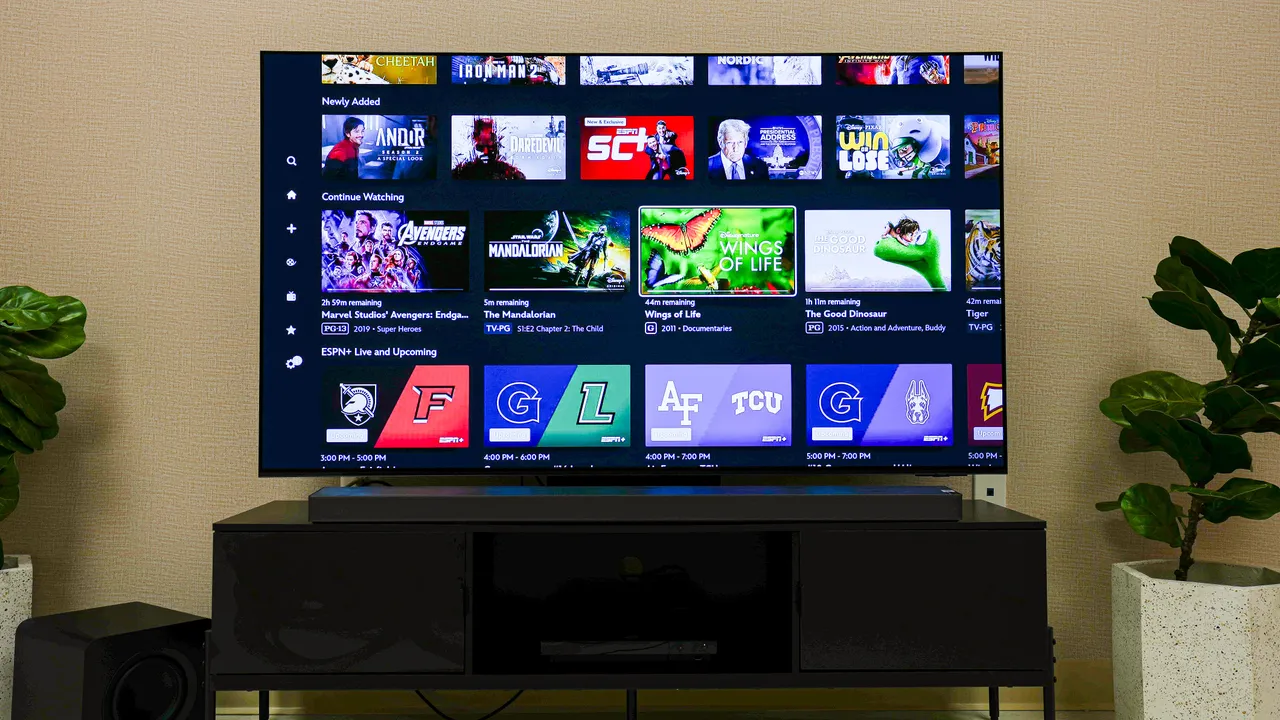 لبحث ذكي وتحكم منزلي متكامل.. سامسونج تطور مساعد Bixby في تلفزيونات 2025