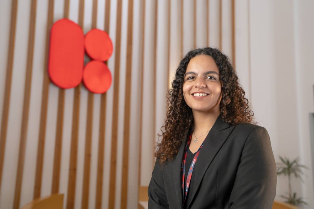 طلبة الجامعة الأمريكية بالبحرين يختتمون برامج التدريب الصيفي للعام الدراسي 2024-2025