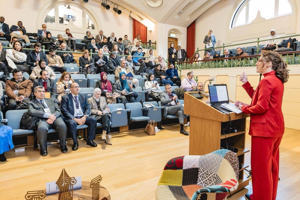 الكاتبة في "الوطن" مي عبدالعزيز تنشر دراسة علمية في مؤتمر أكسفورد بإنجلترا