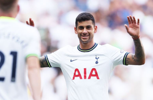 كريستيان روميرو يقود توتنهام أمام باريس سان جيرمان في السوبر الأوروبي