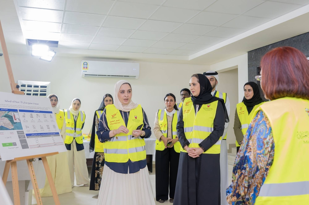 وزيرة الإسكان والأمين العام لـ"الأعلى للمرأة" تتفقدان مشروع "مساكن 2" بمدينة الحد الإسكانية
