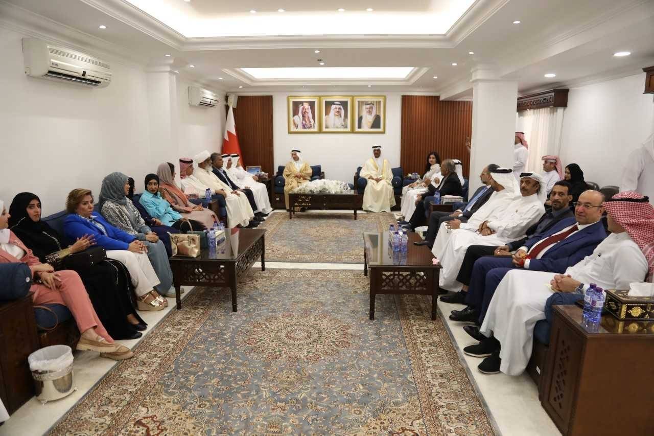 محافظ الشمالية يؤكد التزامه&nbsp;بمواصلة مسيرة العطاء والعمل بروح فريق البحرين