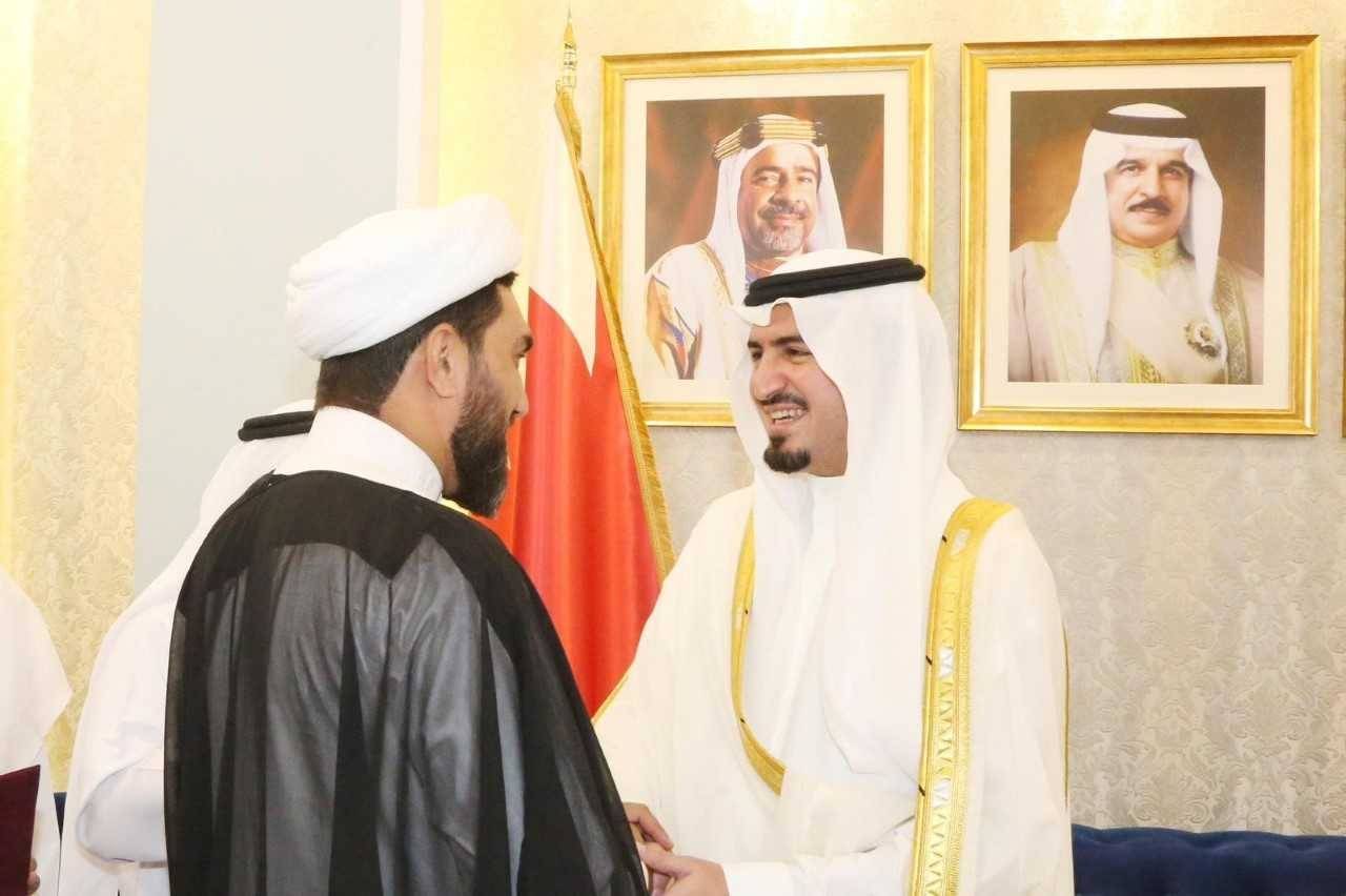 محافظ العاصمة يؤكد على التواصل المباشر ومتابعة احتياجات المواطنين