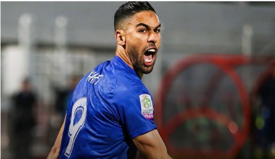 الرجاء المغربي يخطف إسماعيل خافي من غريمه الوداد لموسمين