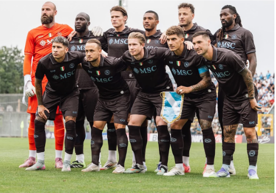 فوز نابولي على أولمبياكوس وديًا استعدادًا للموسم الجديد