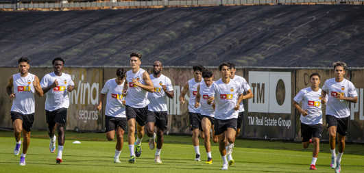 فالنسيا يخطط لضم داني رودريجيز من برشلونة