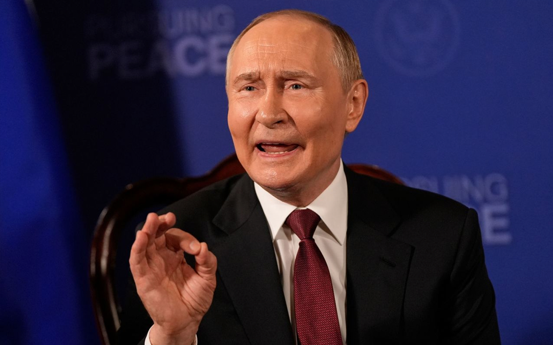 الرئيس الأمريكي ترامب يلتقي الرئيس الروسي بوتين لمناقشة الحرب في أوكرانيا