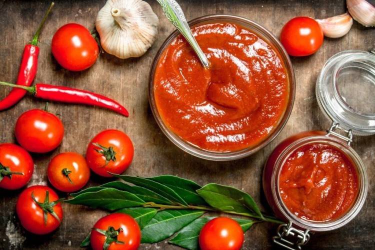 أضرار الصلصة المعلبة.. 6 حقائق صادمة خلف الطعم اللذيذ