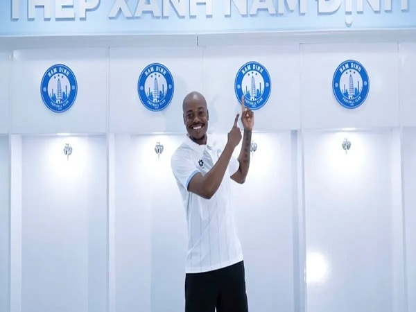 بيرسي تاو ينضم رسميًا إلى نام دينه الفيتنامي