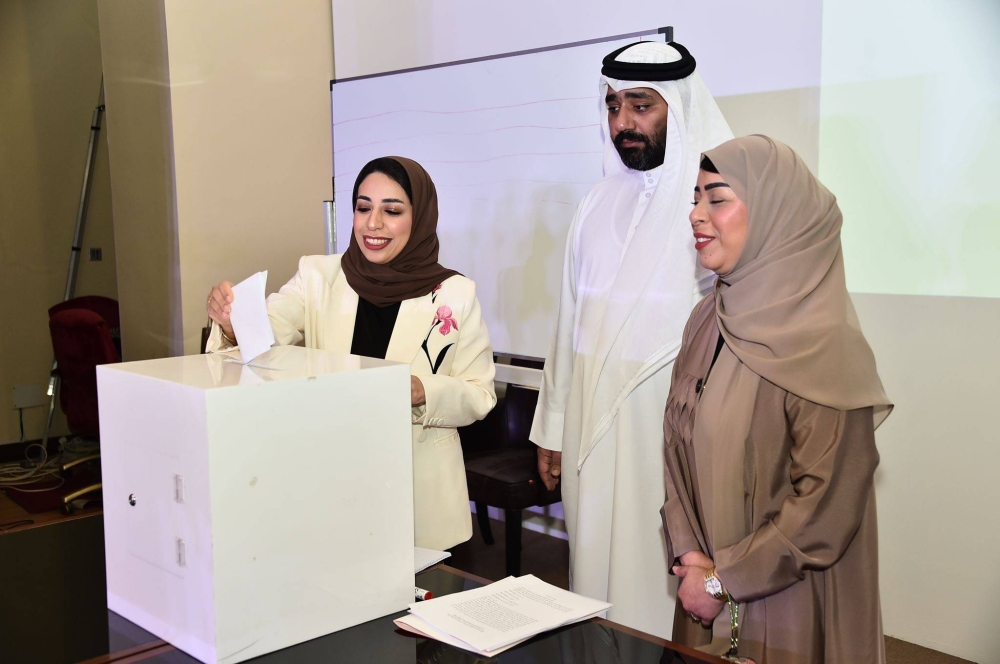 انتخاب مجلس إدارة جديد لجمعية الصحفيين البحرينية برئاسة عيسى الشايجي