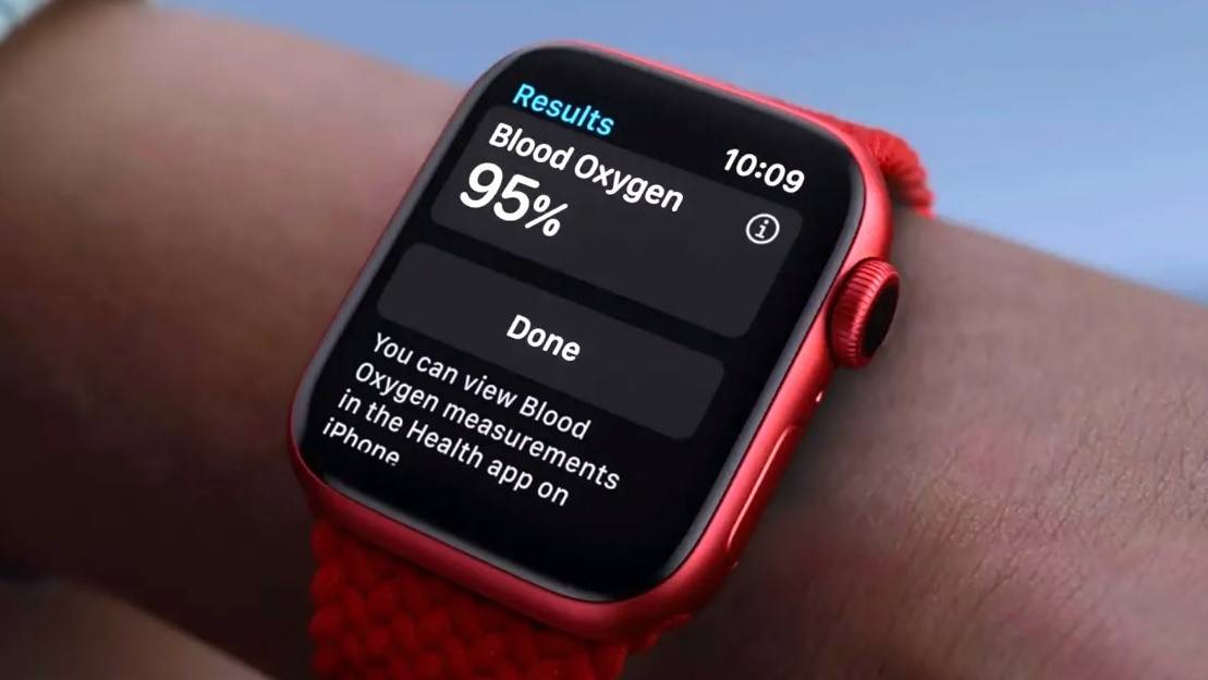 آبل تتجاوز الحظر الأمريكي بإعادة تصميم ميزة قياس الأكسجين في Apple Watch