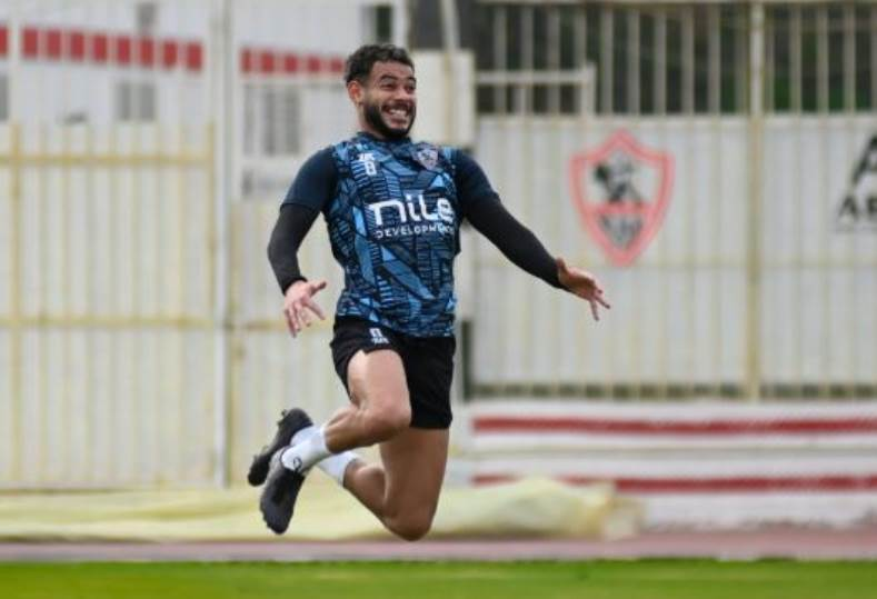 إصابة لاعب وسط الزمالك دونجا بكدمة في الركبة وفحوصات طبية جديدة