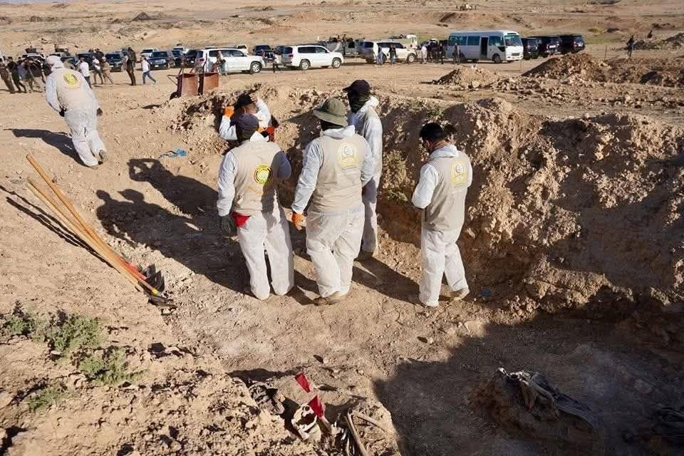 العراق: فتح مقبرة الخسفة بالموصل لكشف رفات ضحايا أعدمهم &laquo;داعش&raquo;