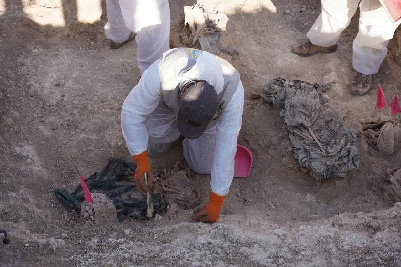 العراق: فتح مقبرة الخسفة بالموصل لكشف رفات ضحايا أعدمهم &laquo;داعش&raquo;