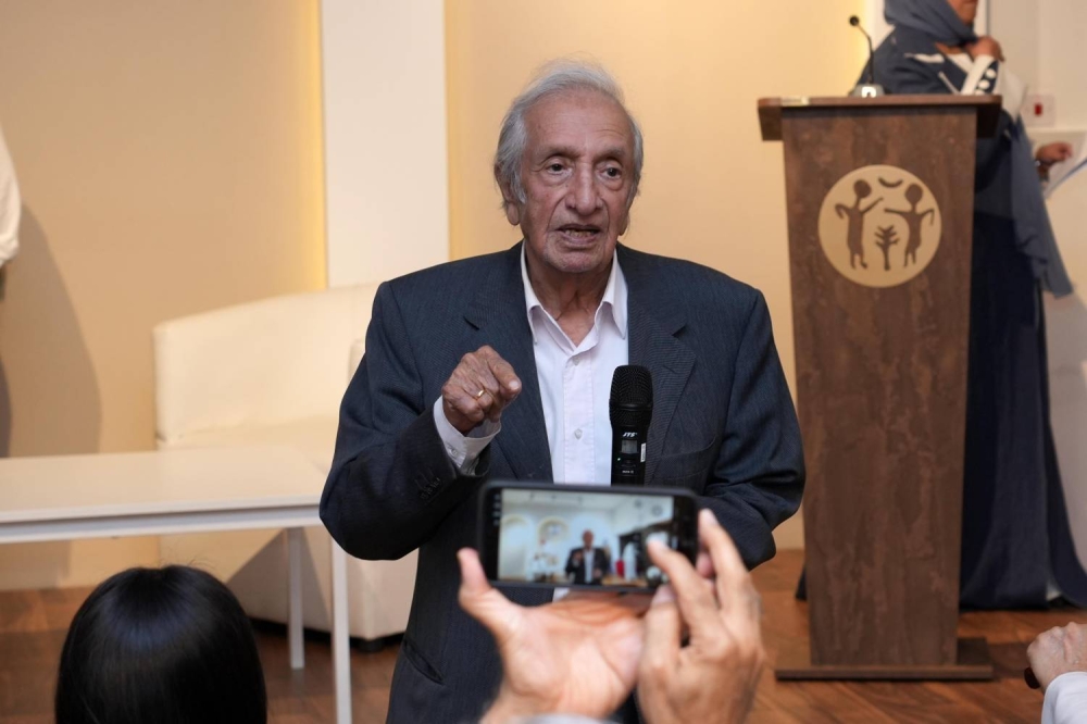 جمعية تاريخ وآثار البحرين تُدشّن "نادي دلمون للقراءة" وتكرم رموزًا ثقافية