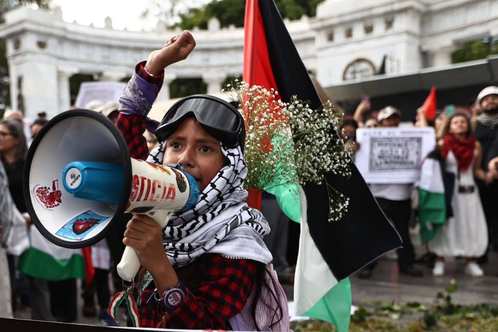 آلاف المتظاهرون يخرجون في المكسيك دعماً لوقف الإبادة في غزة